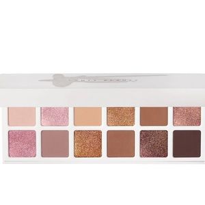 Fenty beauty Bomb Posse Mega Mix & Match Eyeshadow Palette -limited edition NEW
